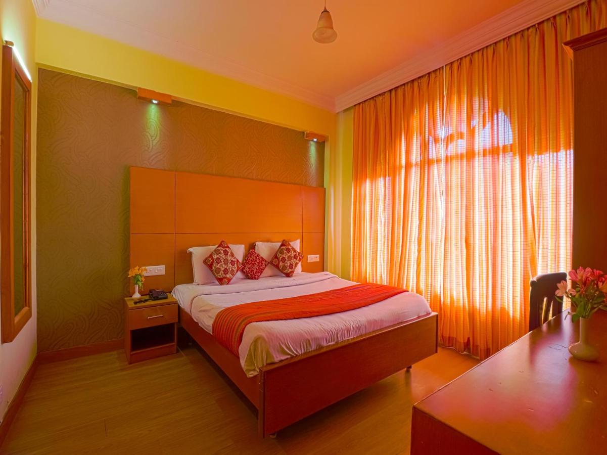 Готель The Byke Sunshine Grand Уті Екстер'єр фото